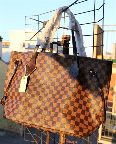 louis vuitton neverfull damier ebene fake|louis vuitton damier ebene original.